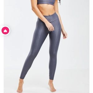 Booty by Brabants “Little Black Legging” in Gunmetal